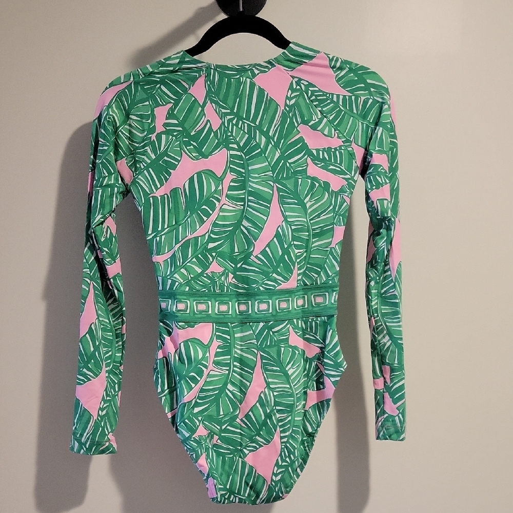 Lilly Pulitzer Toretta Rashguard Swimwear - Picture 2 of 4